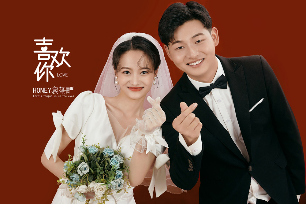 许先生&李女士市区+影棚年轻婚纱照